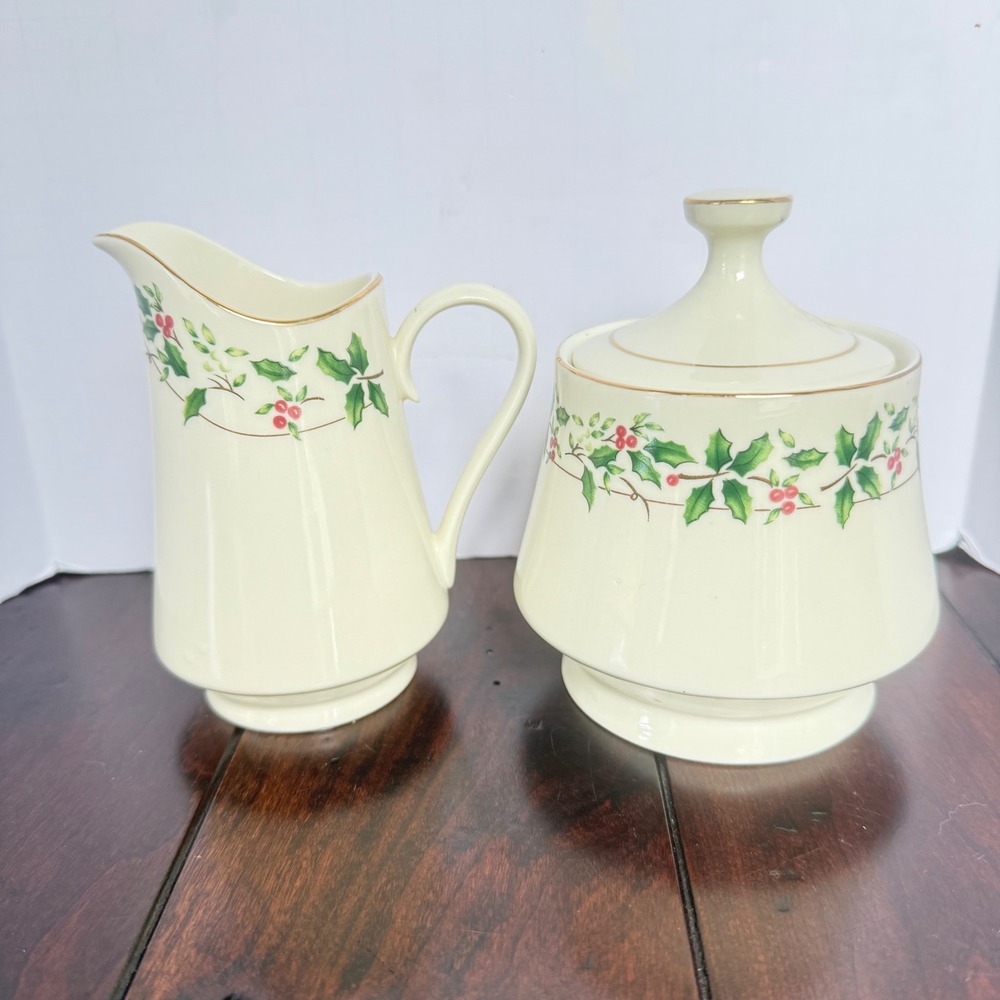 Holiday Traditions Cream and Sugar Set 1997 Holly Berry Gold Trim Ceramic Vtg